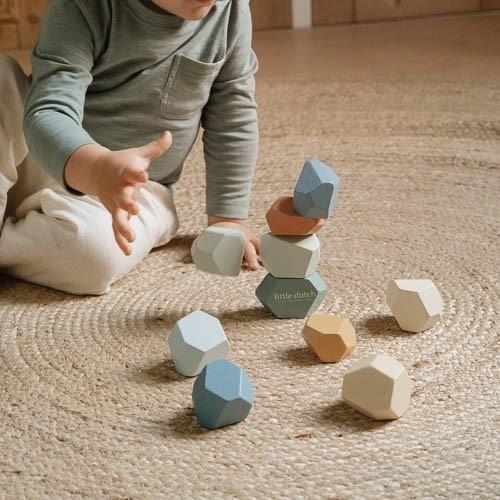 Stacking stones - Little Dutch