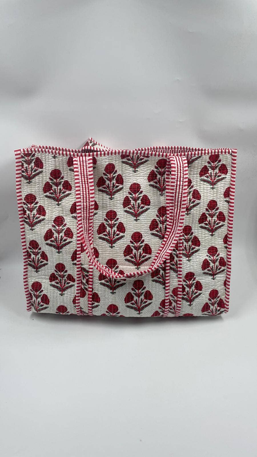 Handmade Cotton Reversible  Quilted Jaipur Bag - White and red bouquets