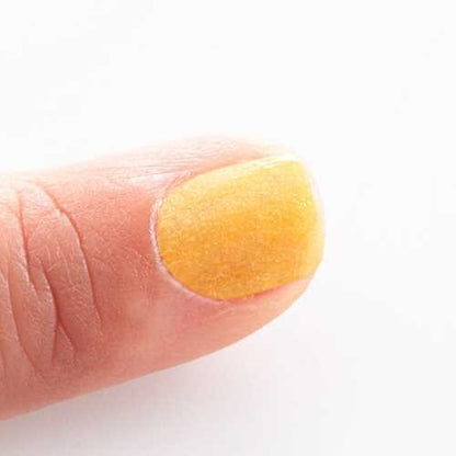 Esmalte de uñas Namaki  Gold a base de agua
